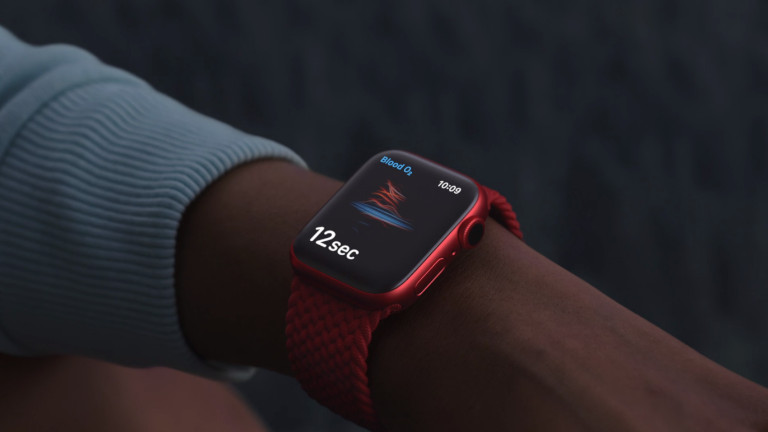 En à peine 15 secondes, l'Apple Watch Series 6 nous donne notre taux d'oxyène dans le sang. Capteur taux oxygène dans le sang Apple Watch Series 6