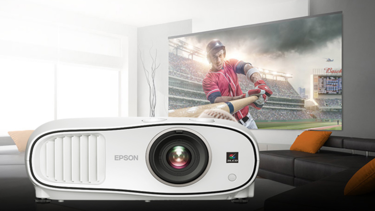 Le projecteur Epson Home Cinema 2100 nous permet de projeter sur plus de 3 mètres de diagonale. Epson Home Cinema 2100 projecteur films jeux vidéos
