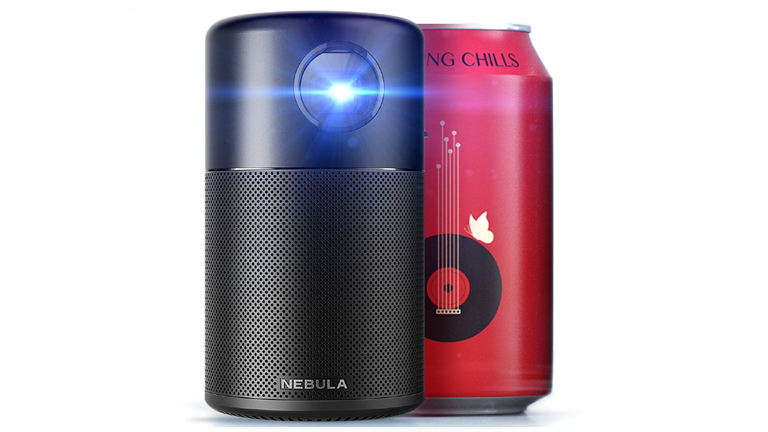 Le projecteur Capsule de Nebula est aussi gros qu’une canette. Nebula Capsule projecteur ultra portable