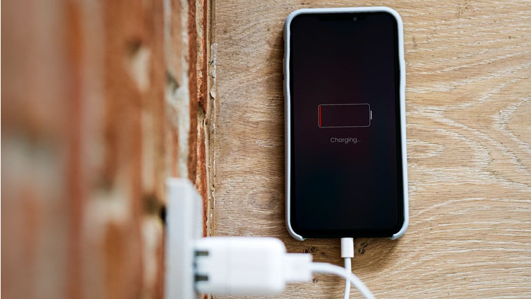 Téléphone intelligent recharge iPhone Android