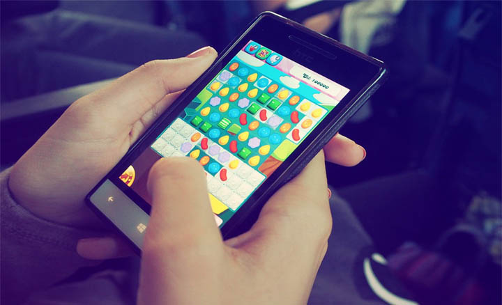 candy-crush-facebook-app-invit-invitation-phone-mobile candy-crush-facebook-app-invit-invitation-phone-mobile