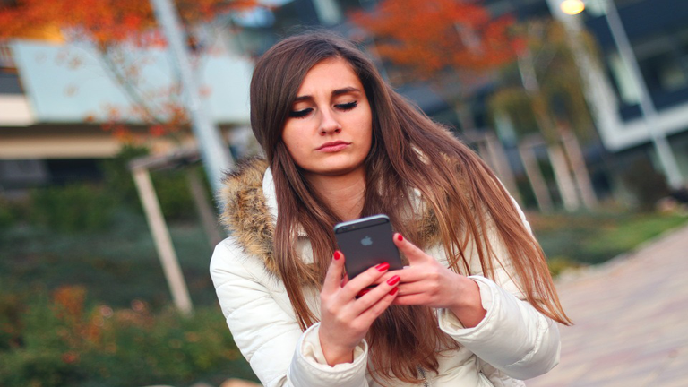 Ça peut être assez fatiguant parfois corriger un texte sur son iPhone ou iPad. iPhone iPad Apple curseur correction messages