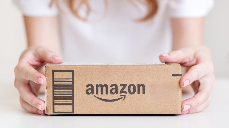 Facebook est prisée par les vendeurs Amazon pour recruter de faux évaluateurs. Facebook est prisée par les vendeurs Amazon pour recruter de faux évaluateurs.