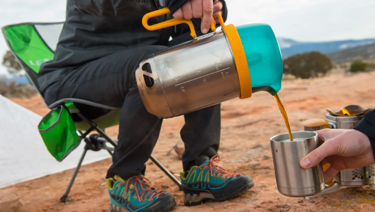 Le Kettle Pot de Biolite pour savourer votre café en camping